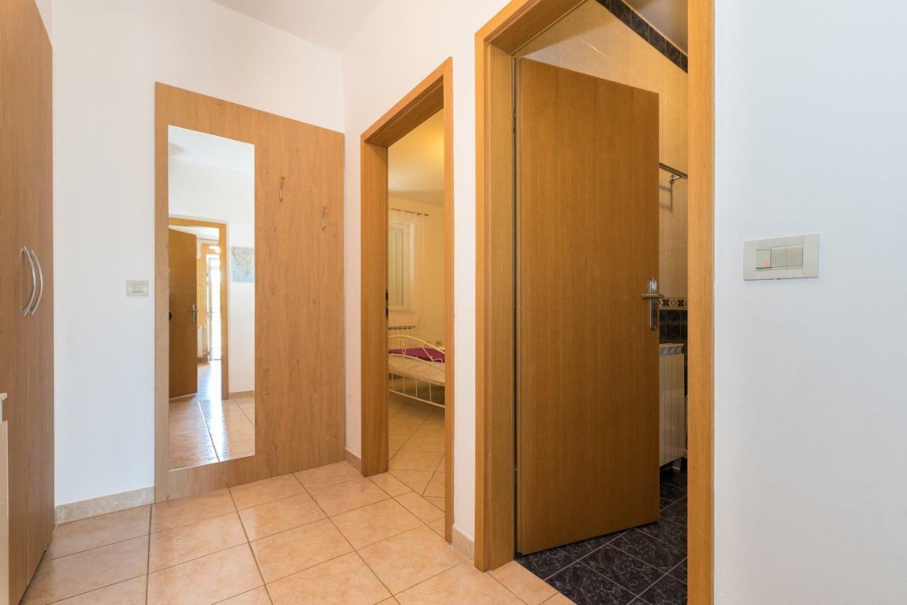 Apartman En Moscenicka Draga Exterior foto
