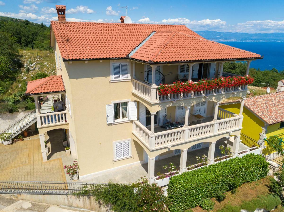 Apartman En Moscenicka Draga Exterior foto