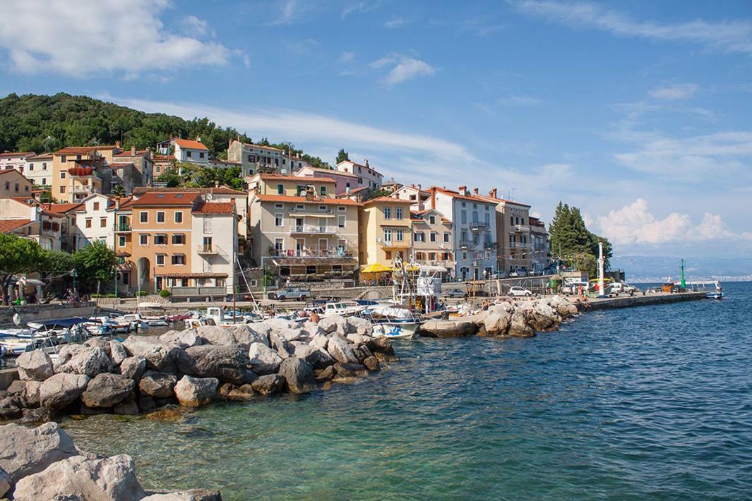 Apartman En Moscenicka Draga Exterior foto